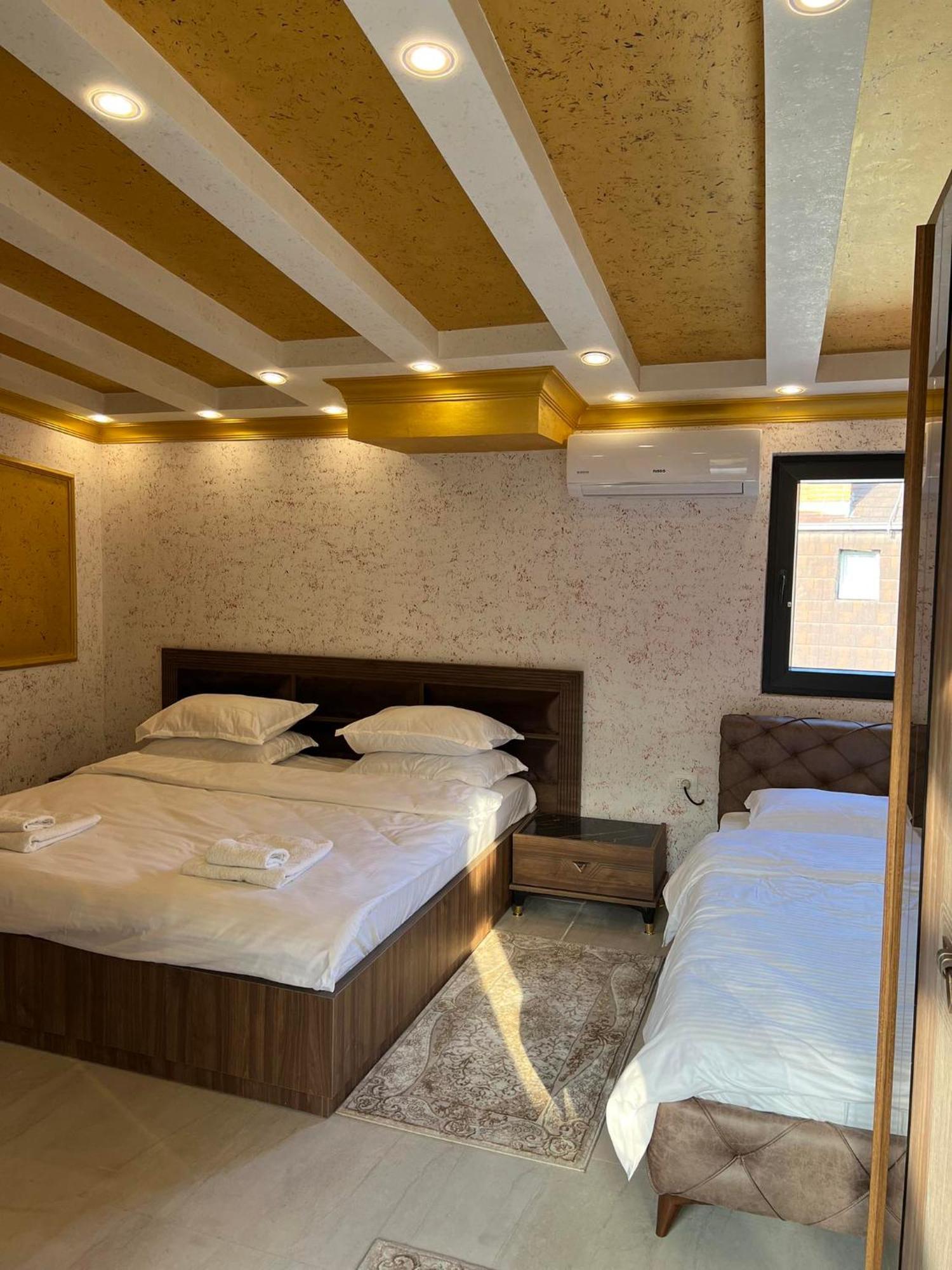 Hotel Premium 普里什蒂纳 外观 照片