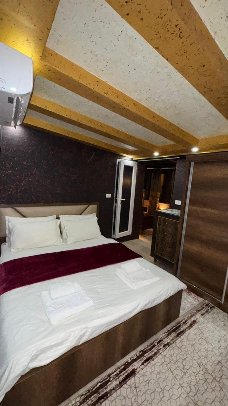 Hotel Premium 普里什蒂纳 外观 照片